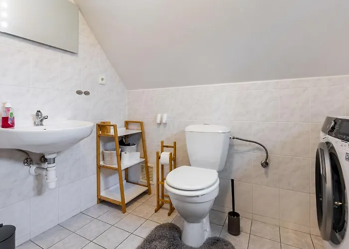 Hill 67 By Interhome Casa vacanze Cista (Hradec Kralove)